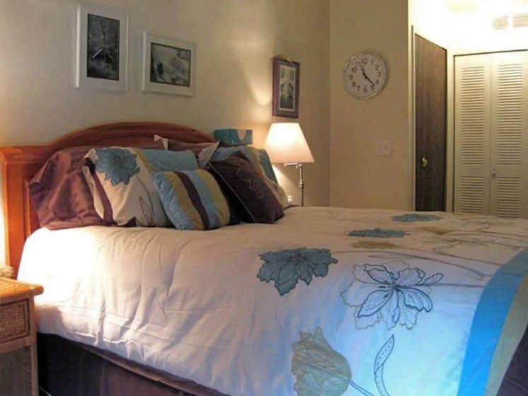 bedroom at Pine Lake Manor